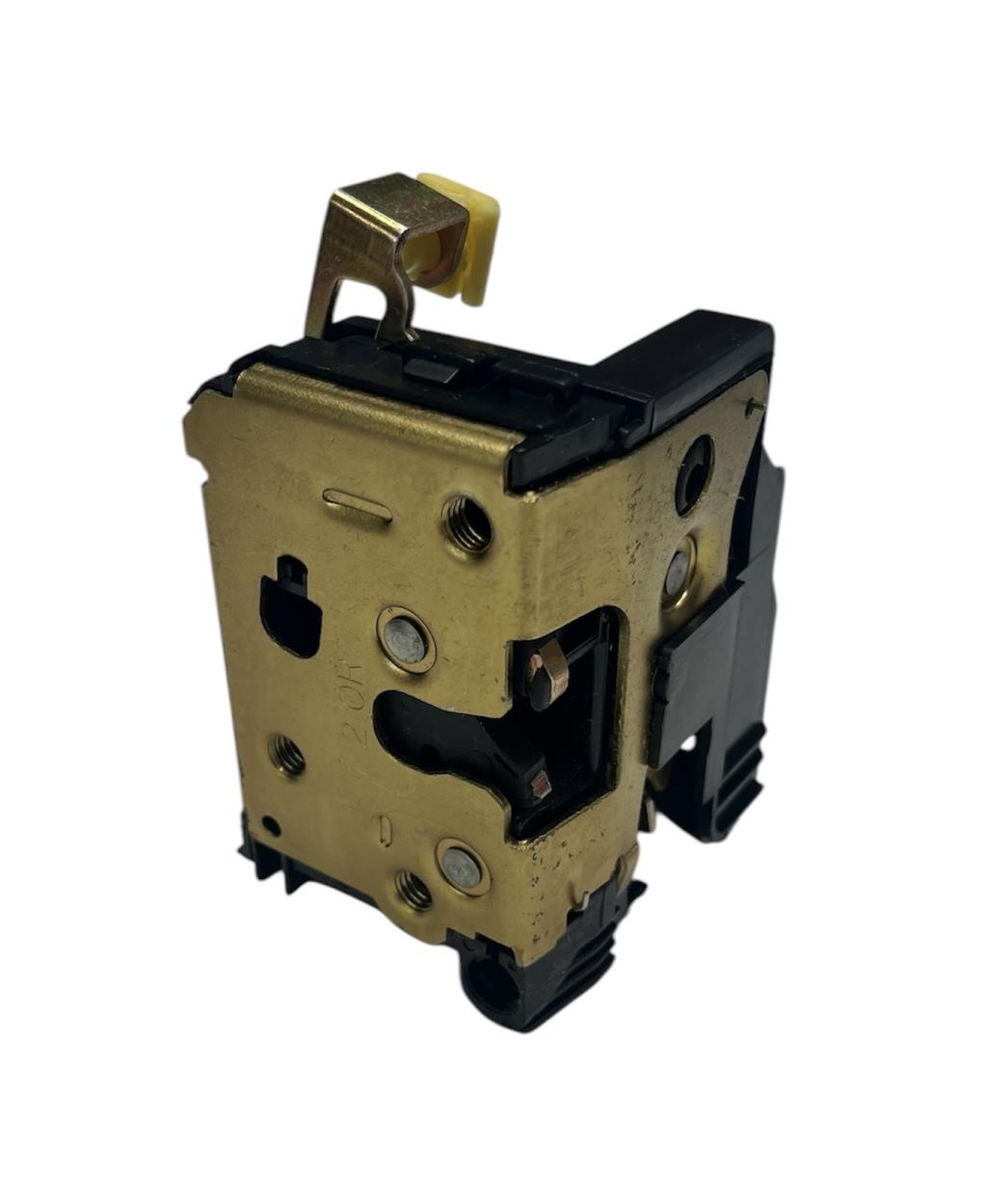 Cerradura de puerta adaptable a camión VW Constellation izquierda